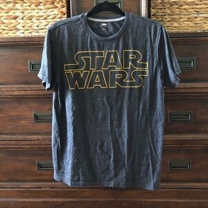 Old Navy Star Wars gray short sleeve graphic tee in size S
